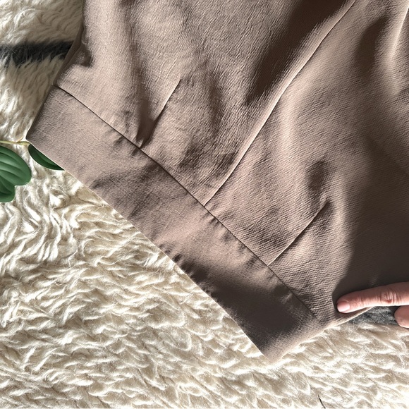Aritzia Wilfred Trousers - Picture 5 of 5